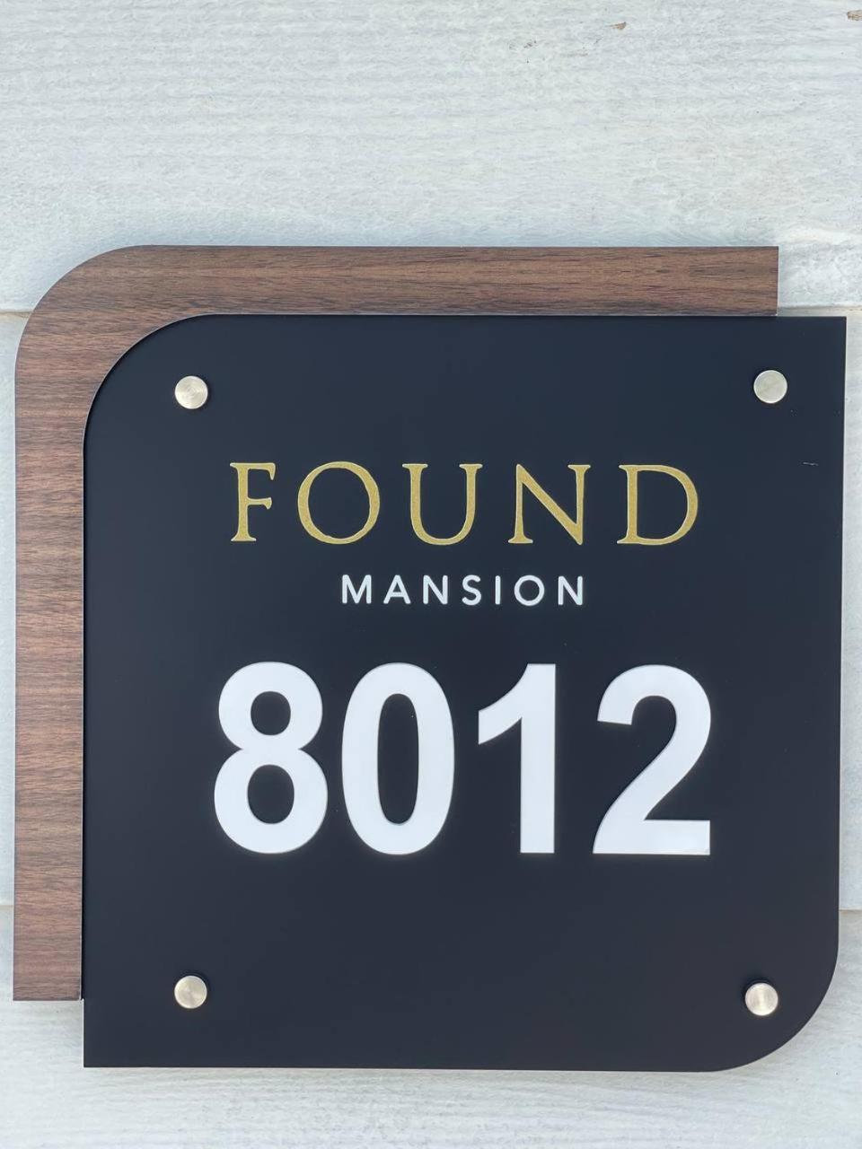 Found Mansion Hotel Пантай Ченанг Екстериор снимка