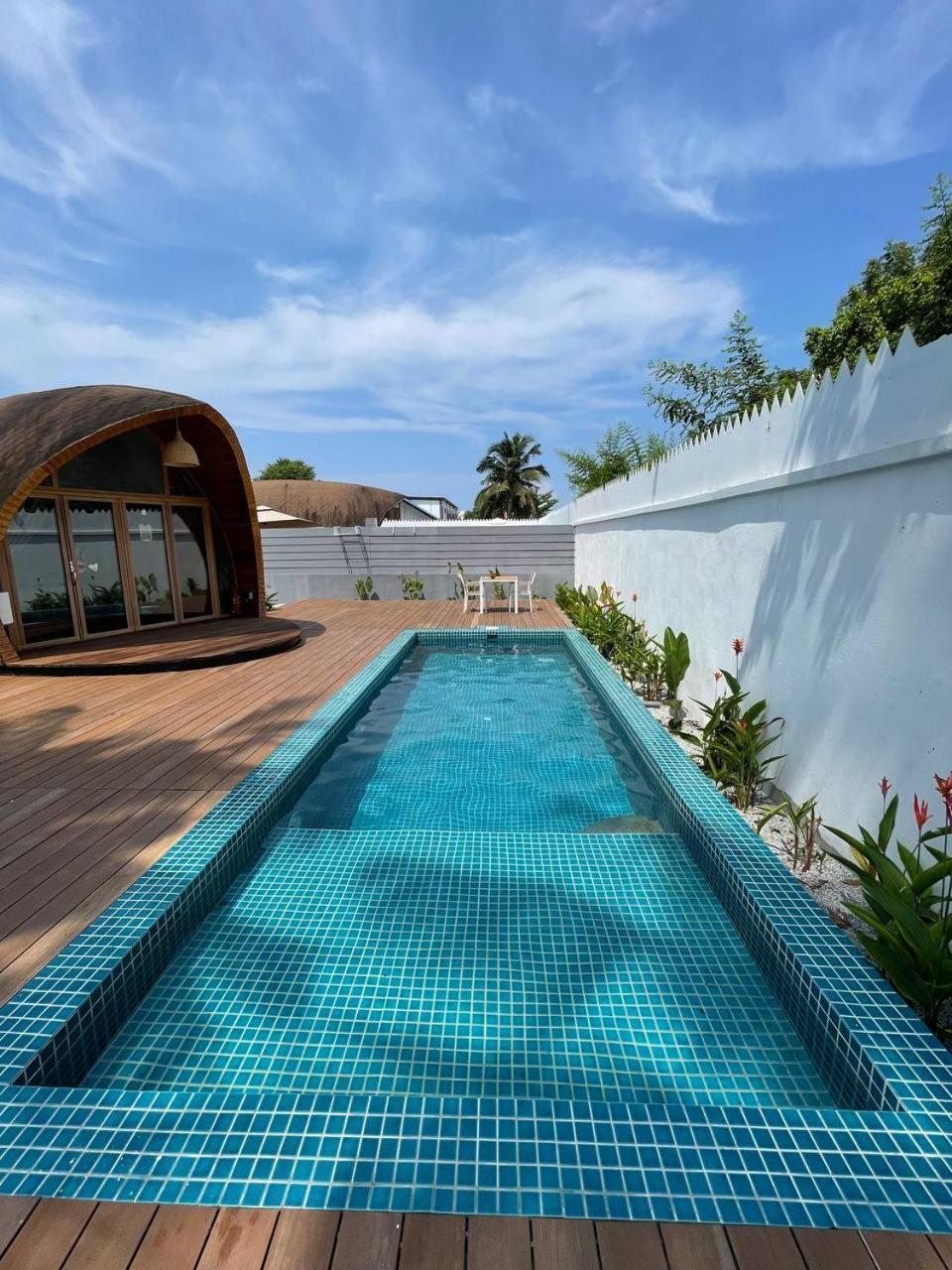 Found Mansion Hotel Пантай Ченанг Екстериор снимка