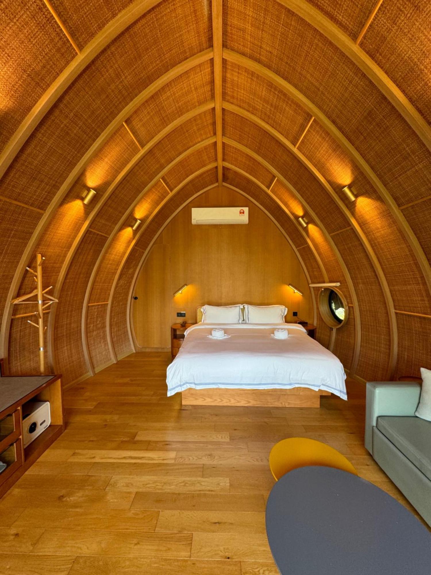 Found Mansion Hotel Пантай Ченанг Екстериор снимка